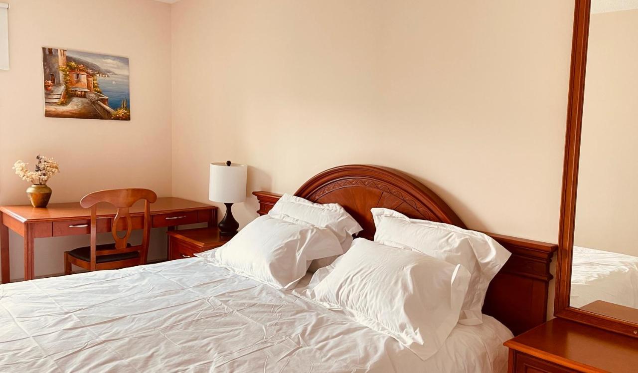 Апартаменты Unit #302 Mountain View 2 Beds In Dt Канмор Экстерьер фото